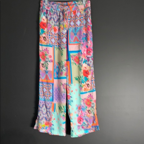 Sundance Pants - Tolani "scratchbook" garden pants. New with tags from Sundance!
